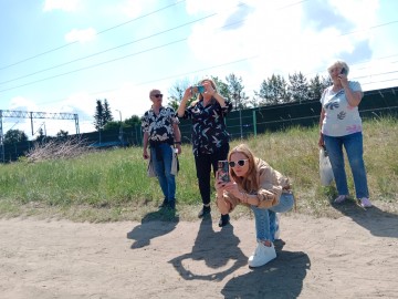 Międzypokoleniowa lekcja przyrody nad Rawką, 